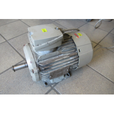 .1,1 KW 2900 RPM asmaat 19mm, Used.